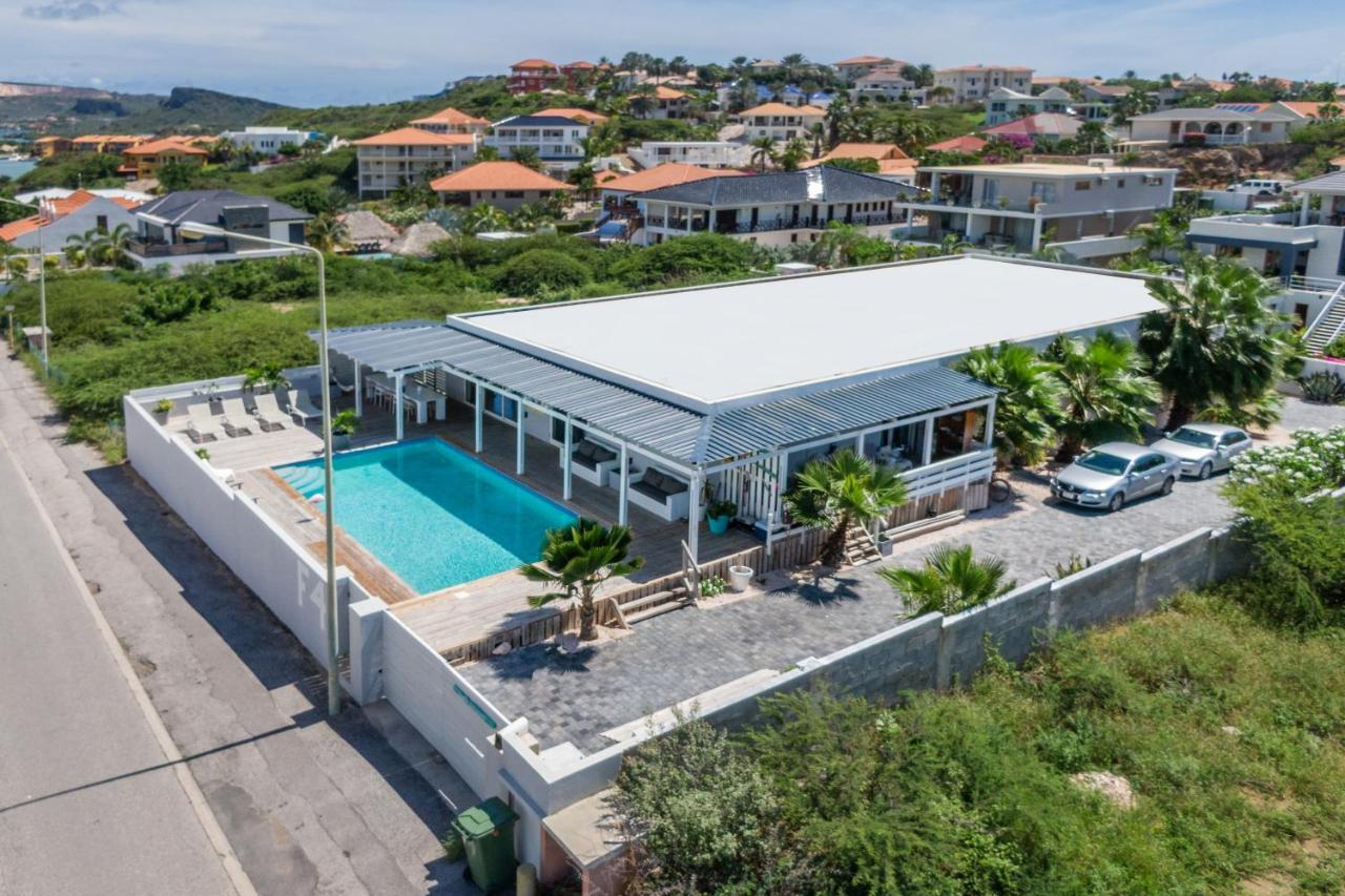 Villa Vermaire Apartments Виллемстад Экстерьер фото